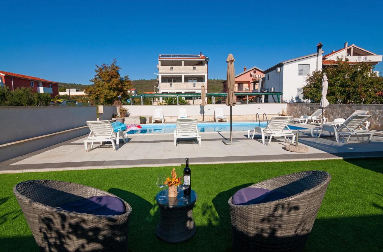 Sukošan Apartment Tony With Private Pool מראה חיצוני תמונה