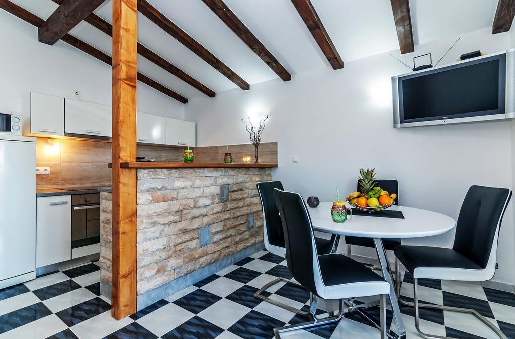 Sukošan Apartment Tony With Private Pool מראה חיצוני תמונה