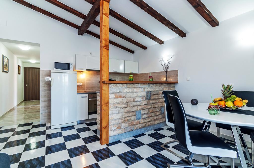 Sukošan Apartment Tony With Private Pool מראה חיצוני תמונה