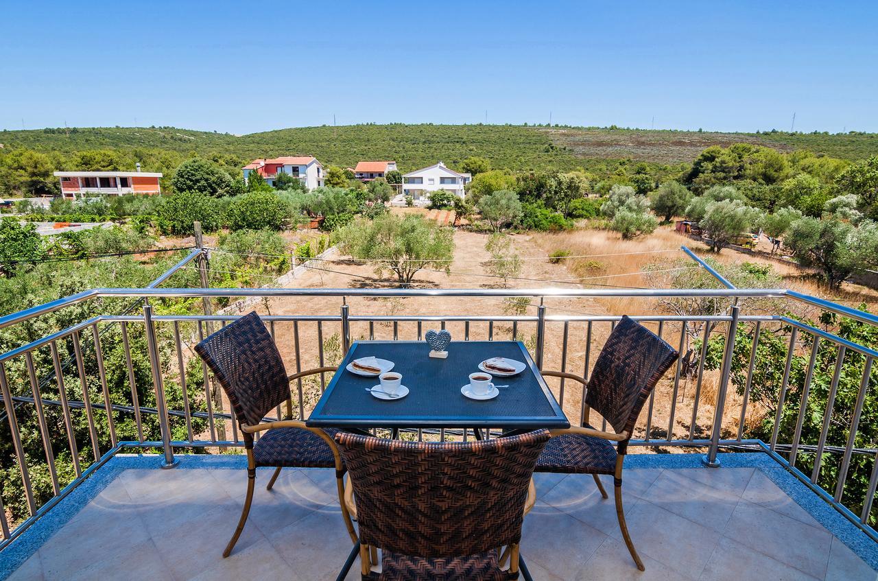 Sukošan Apartment Tony With Private Pool מראה חיצוני תמונה