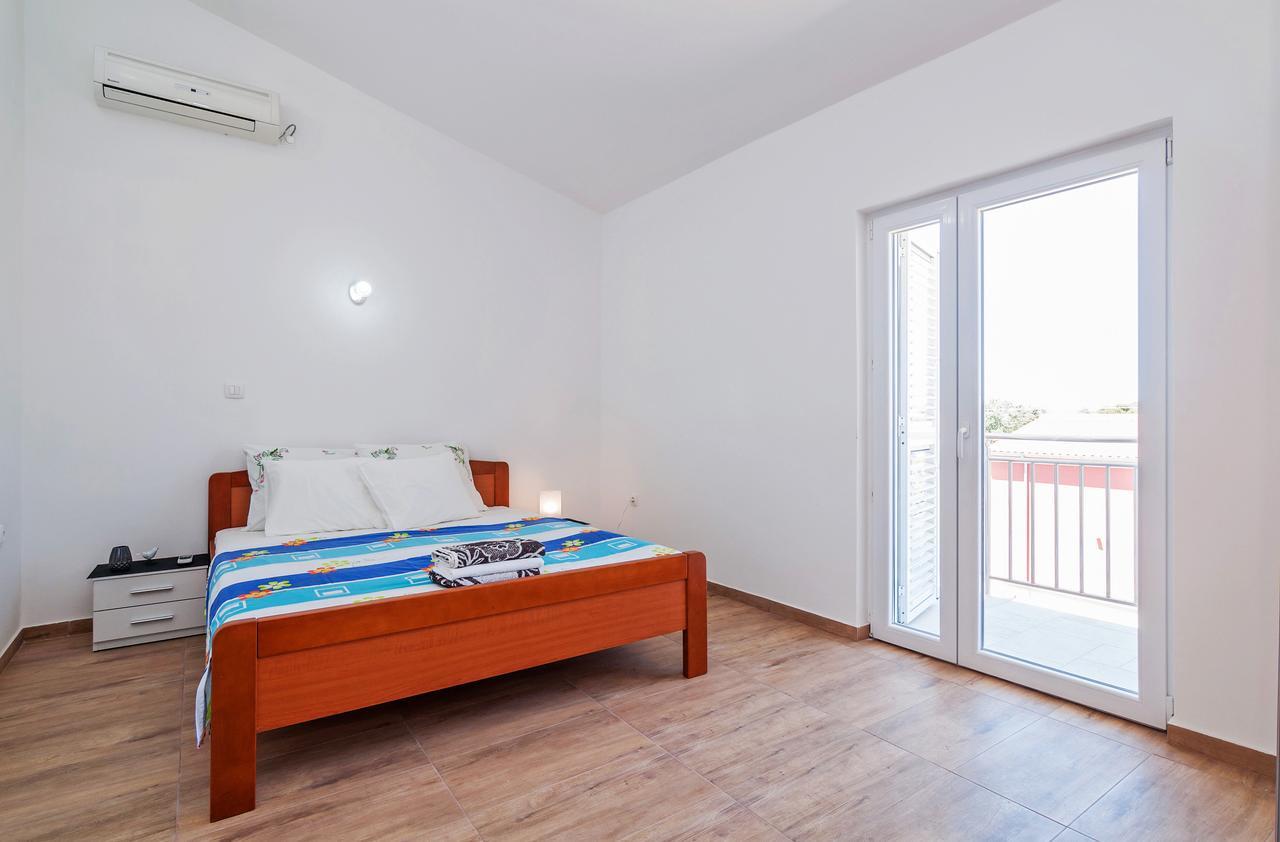 Sukošan Apartment Tony With Private Pool מראה חיצוני תמונה