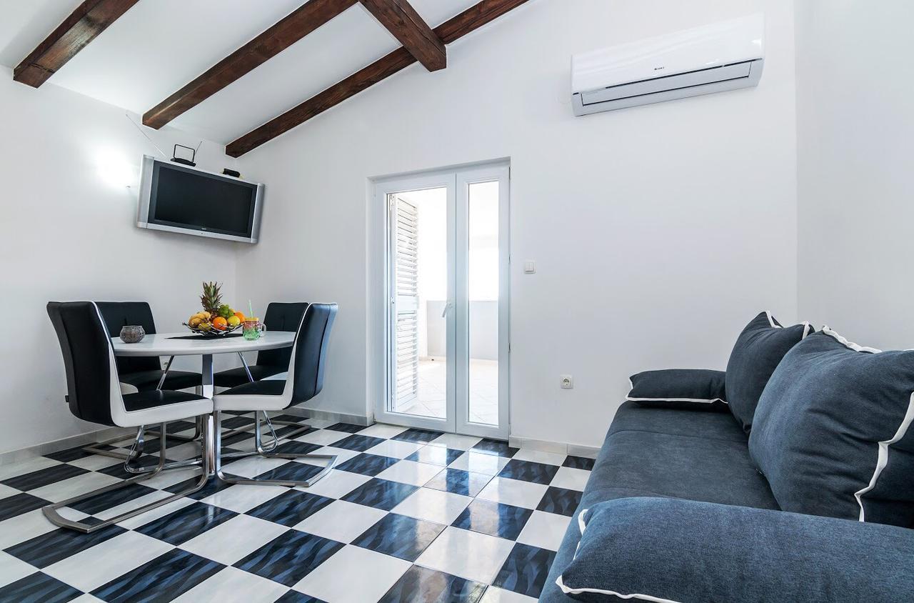 Sukošan Apartment Tony With Private Pool מראה חיצוני תמונה